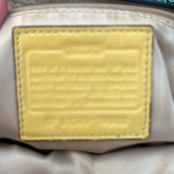 Coach Poppy Signature Tote - Picture 13 of 13